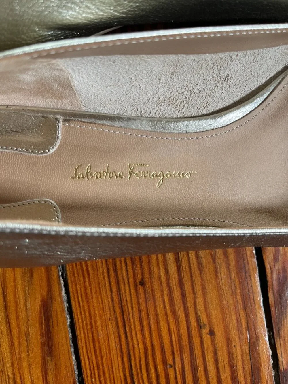Salvatore Ferragamo Gold Leather Gancini Ballet Flats – EUC